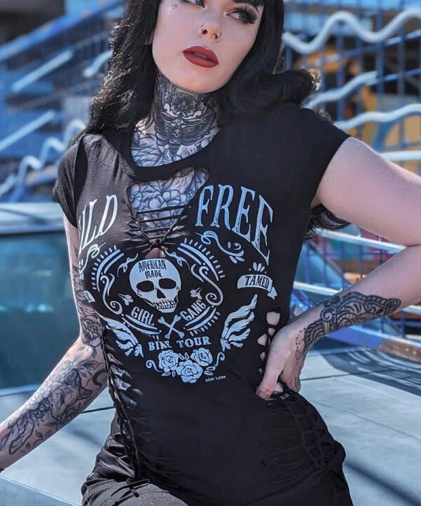 Demi Loon Wild & Free Ribcage Biker-T-Shirt